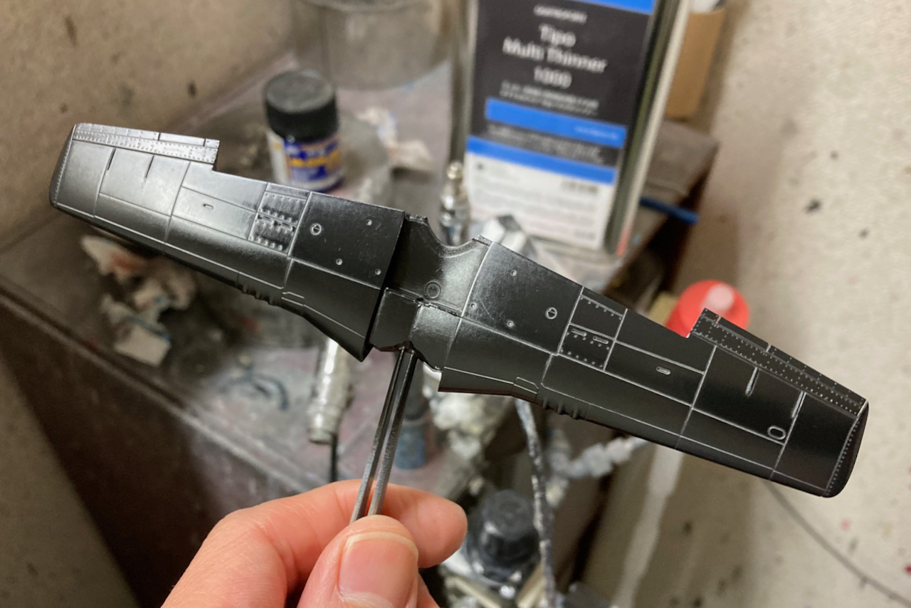 エアフィックスのP-51Dムスタング – 4週目（銀塗装）