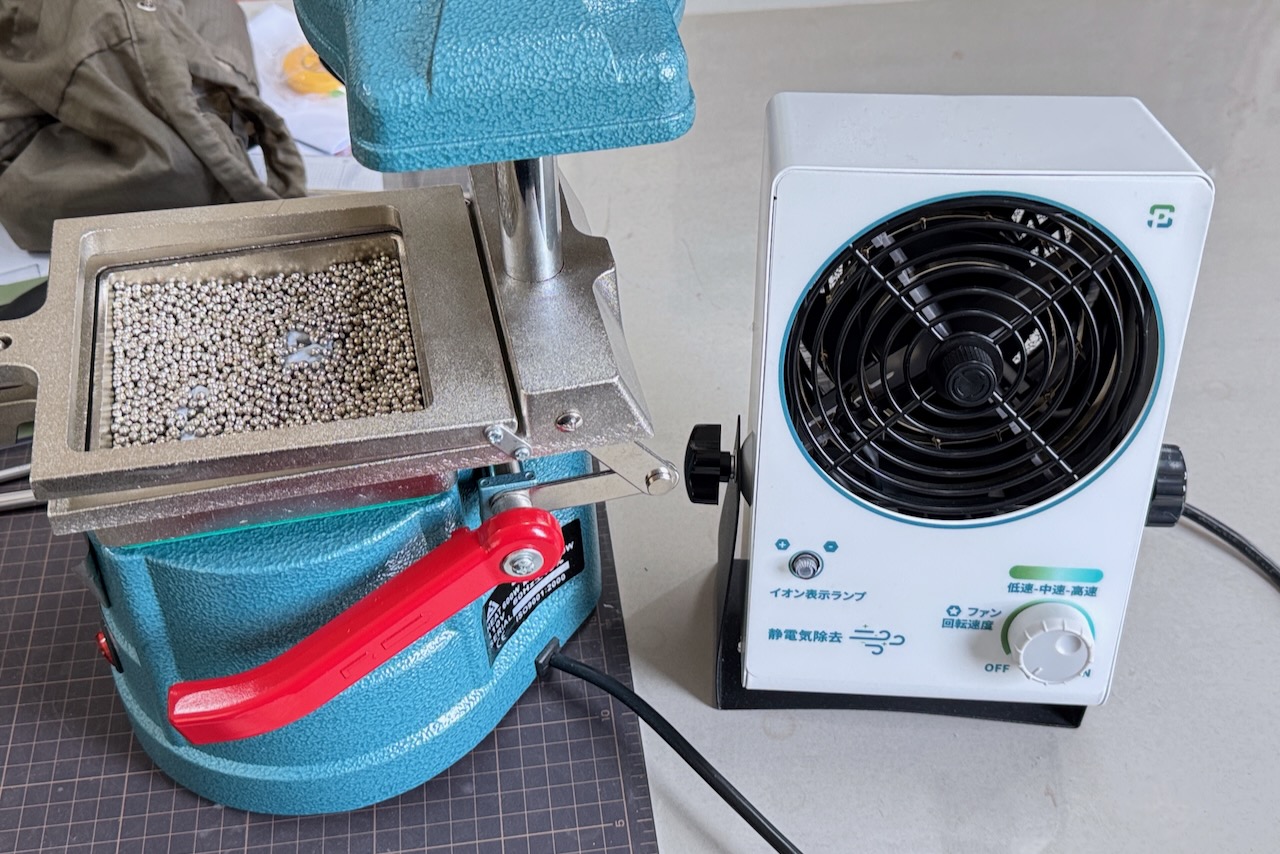 アネシーの375MM（その8）窓の工作-2