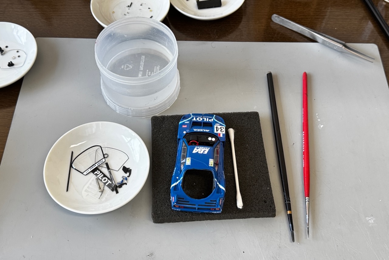 アイドロンのF40LMのリビルド（その1）